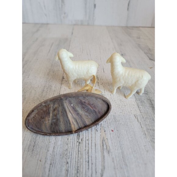 Vintage Angel Jesus nativity scene sheep set Xmas decor - Picture 7 of 7